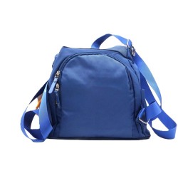 Bolsos mujer Mochila mediana, antirrobo, tirantes anchos regulables.
